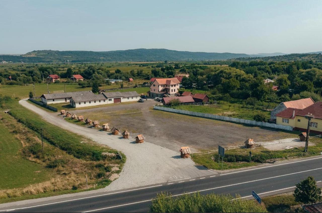 Pensiunea Ducu Scoreiu Exterior photo